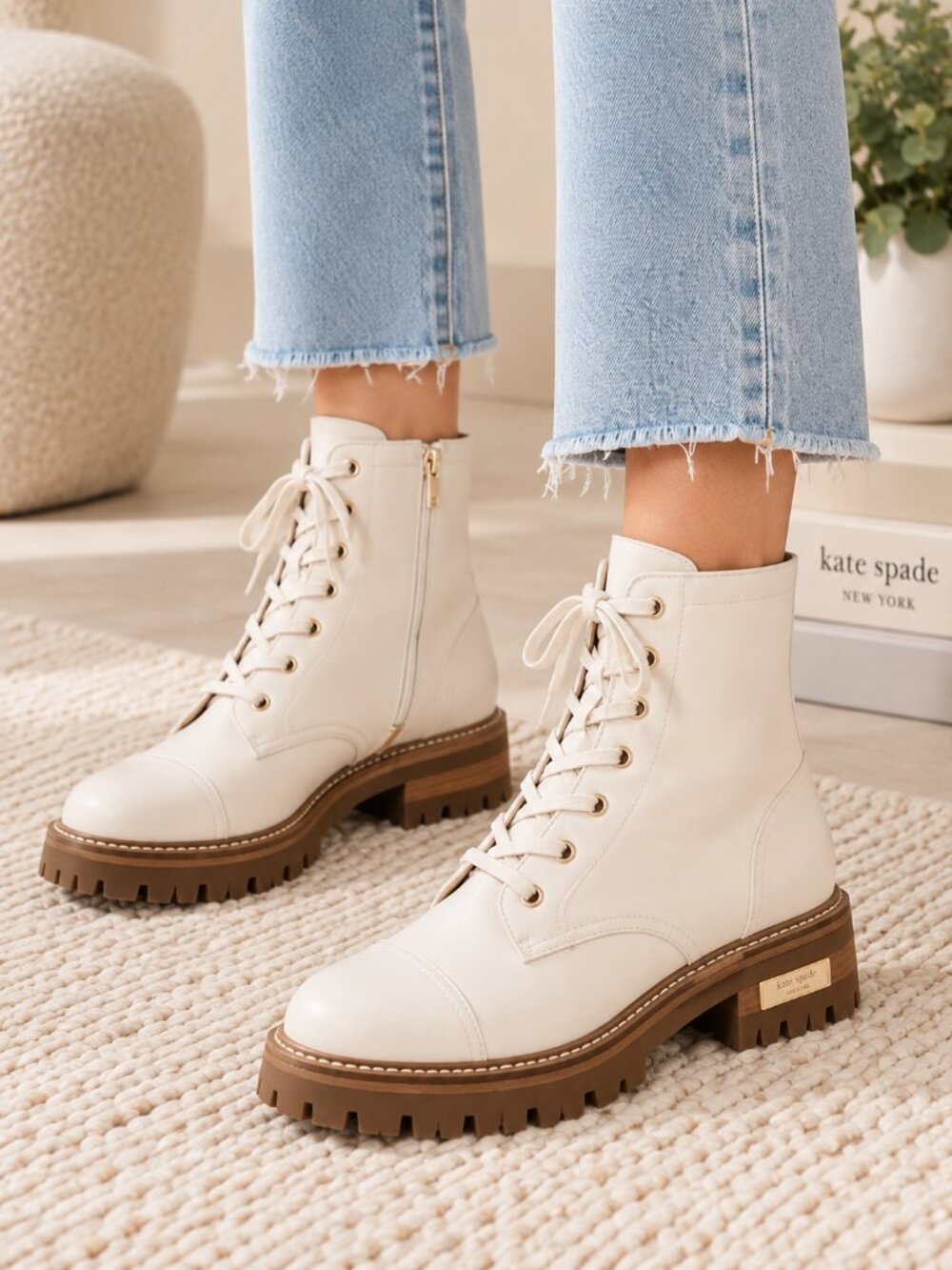 Kate Spade Merritt Ivory Leather Lug Sole Combat Ankle Boots Size 9